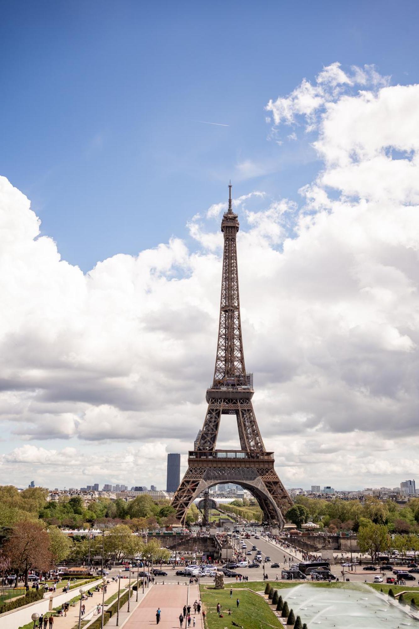 Edgar Suites Tour Eiffel - Carrieres Paris Exteriör bild